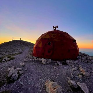 Bivacco Mario Pelino Al Tramonto